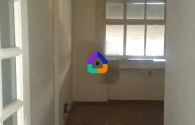 Imagem: O depósito possui 100m² de Área e está localizado em Centro