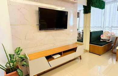 Imagem: O apartamento possui 2 Dormitórios, 1 Banheiro, 1 Vaga na garagem