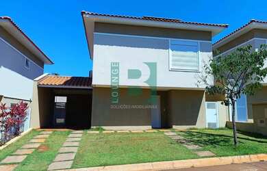 Imagem: A casa para alugar possui 4 Dormitórios, 4 Banheiros, 2 Vagas