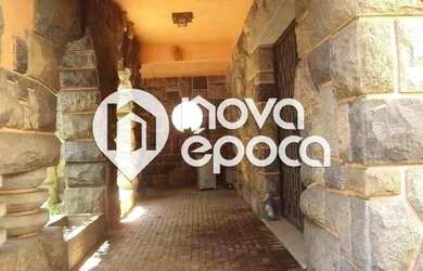 Imagem: A casa possui 5 Dormitórios, 5 Banheiros, 5 Vagas na garagem