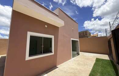 Imagem: Casa para Venda em Montes Claros, Independência, 3 dormitórios