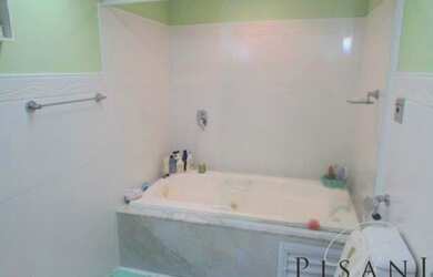 Imagem 14: Vargem Pequena, casa cinematografica em condominio conceituado