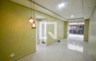 Imagem: O apartamento possui 3 Dormitórios, 2 Banheiros, 1 Vaga na