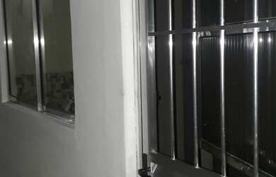 Imagem: O quarto está localizado em Rio do Ouro, Caraguatatuba para