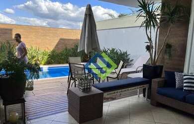 Imagem: A casa em condomínio possui 3 Dormitórios, 5 Banheiros, 4