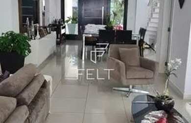 Imagem: A casa em condomínio possui 3 Dormitórios, 3 Banheiros, 4