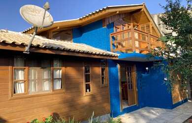 Imagem: A casa possui 2 Dormitórios, 1 Banheiro, 1 Vaga na garagem