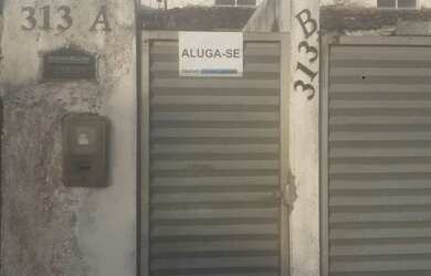 Imagem: A casa possui 2 Dormitórios e 2 Banheiros e está localizado