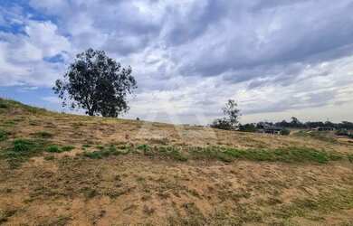 Imagem: O terreno possui 2342m² de Área e está localizado em Loteamento