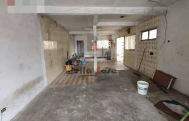 Imagem: O depósito possui 240m² de Área e está localizado em Alto