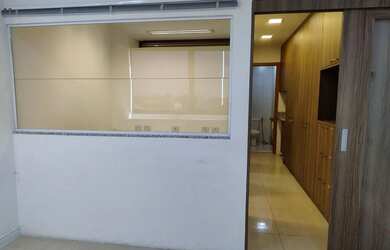 Imagem: O depósito à venda possui 1 Vaga na garagem e 34m² de Área