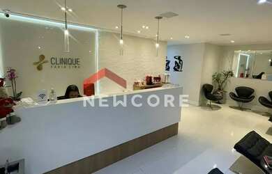 Imagem: O depósito possui 1 Vaga na garagem e 120m² de Área e está