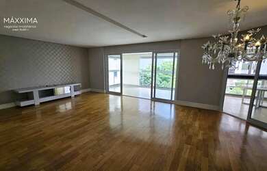 Imagem: O apartamento possui 4 Dormitórios, 5 Banheiros, 4 Vagas na