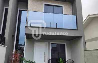 Imagem: Sobrado à venda no bairro Bela Vista em Palhoça/SC