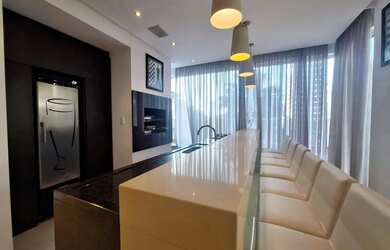 Imagem: O apartamento possui 3 Dormitórios, 3 Banheiros, 2 Vagas na