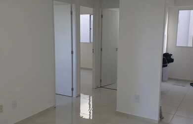 Imagem: O apartamento possui 2 Dormitórios, 1 Banheiro, 2 Vagas na