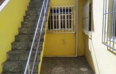 Imagem: A casa possui 3 Dormitórios, 3 Banheiros, 60m² de Área e