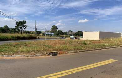 Imagem: O terreno possui 1.792m² de Área e está localizado em Fazenda