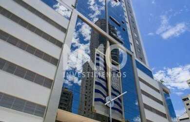 Imagem: O apartamento possui 4 Dormitórios, 5 Banheiros, 3 Vagas na