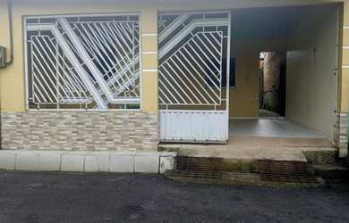 Imagem: A casa em condomínio possui 2 Dormitórios, 2 Banheiros, 80m²