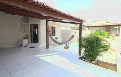 Imagem: A casa possui 4 Dormitórios, 4 Banheiros, 3 Vagas na garagem