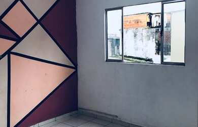 Imagem: A casa possui 2 Dormitórios, 1 Banheiro e está localizado