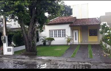 Imagem: A casa em condomínio possui 3 Dormitórios, 3 Banheiros, 3