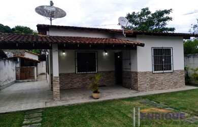 Imagem: A casa possui 2 Dormitórios, 2 Banheiros, 1 Vaga na garagem