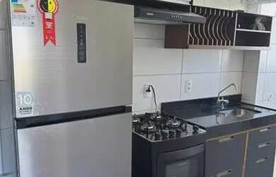 Imagem: O apartamento possui 2 Dormitórios, 1 Banheiro, 1 Vaga na garagem