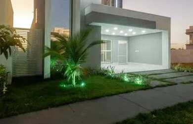 Imagem: A casa em condomínio possui 3 Dormitórios, 1 Banheiro, 2 Vagas