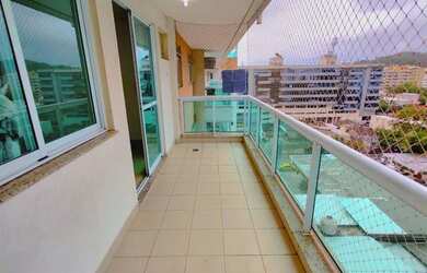 Imagem: O apartamento possui 3 Dormitórios, 2 Banheiros, 2 Vagas na