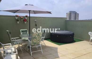 Imagem: O apartamento na cobertura possui 3 Dormitórios, 2 Banheiros