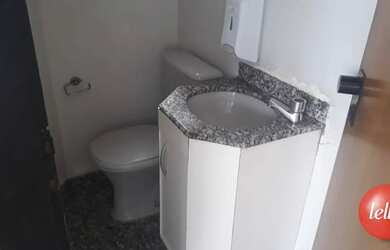 Imagem: O depósito e possui 4 Vagas na garagem, 130-0m² de Área está