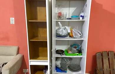 Imagem: A kitnet possui 1 Dormitório, 1 Banheiro, 1 Vaga na garagem