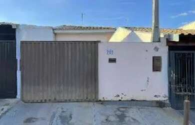 Imagem: A casa possui 2 Dormitórios, 1 Banheiro e 125m² de Área e