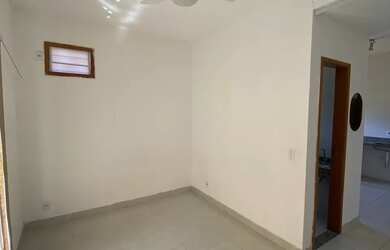 Imagem: A kitnet possui 1 Dormitório, 1 Banheiro, 35m² de Área e