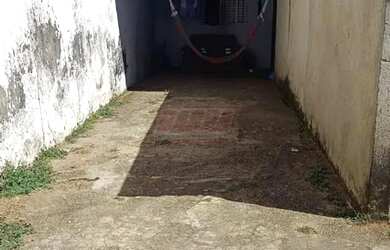 Imagem 5: QNQ 02 Lote de esquina com 2 casas independentes ideal para renda ou investimento...