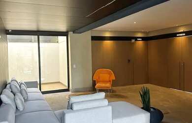 Imagem: O studio possui 1 Dormitório, 1 Banheiro, 1 Vaga na garagem