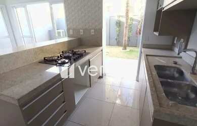 Imagem 6: Casa Sobrado para aluguel possui 140 m² com 03 quartos no Bairro Granja...