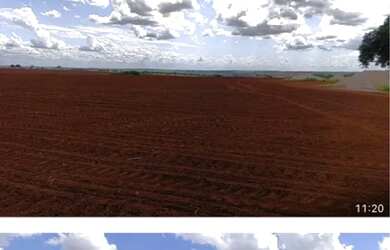 Imagem: A fazenda e está localizado em Cidade Jardim, Uberlândia à