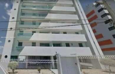 Imagem: O apartamento possui 2 Dormitórios, 2 Banheiros, 2 Vagas na