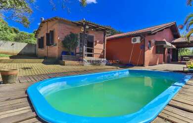 Imagem 16: Casa em Hípica. Piscina, Churrasqueira, VarandaeGuarda roupa