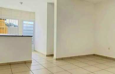 Imagem: A casa possui 2 Dormitórios e está localizado em Águas Lindas