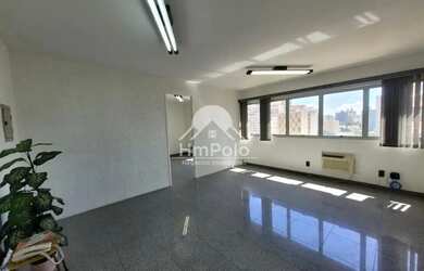 Imagem: O depósito possui 51m² de Área e está localizado em Centro