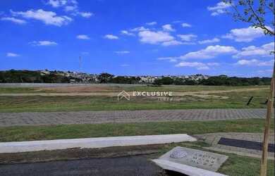 Imagem: O terreno possui 915m² de Área e está localizado em Urbanova