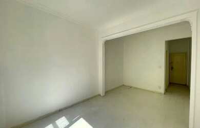 Imagem: O studio possui 1 Dormitório, 1 Banheiro, 40m² de Área e