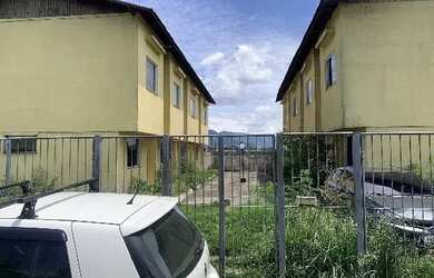 Imagem: A casa possui 2 Dormitórios, 1 Banheiro, 728m² de Área e