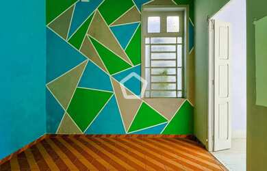 Imagem: A casa possui 5 Dormitórios, 1 Banheiro, 130m² de Área e