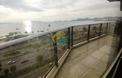 Imagem: O apartamento possui 4 Dormitórios, 5 Banheiros, 3 Vagas na