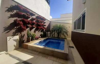 Imagem: A casa em condomínio possui 3 Dormitórios, 5 Banheiros, 4